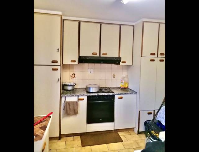 3 BEDROOM TOWNHOUSE FOR SALE IN ISIPINGO RAIL